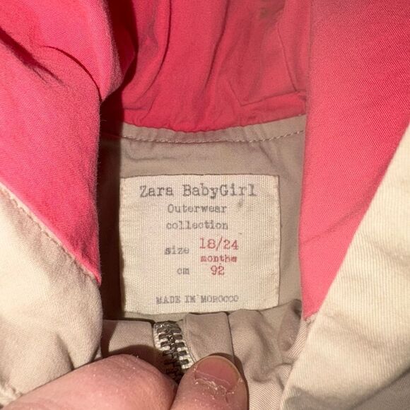 Zara baby girl 18-24m tan hooded jacket-see all photos Has some imperfections - Picture 4 of 5